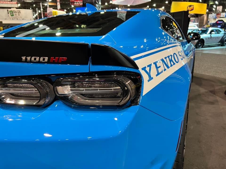 SVE_CARS's tweet photo. #SEMA2022 with our founder and Presidents, Ed and David Hamburger and ex-Brian Bacheldor car with #HamburgersSupercharger + SVE 2022 Rapid Blue Stage II 1100HP #Yenko®/SC #Camaro exhibit!
#SEMA #edhamburger #hamburgerengineering #specialtyvehicleengineering #automotive #nitto https://t.co/E76YhnrtpA