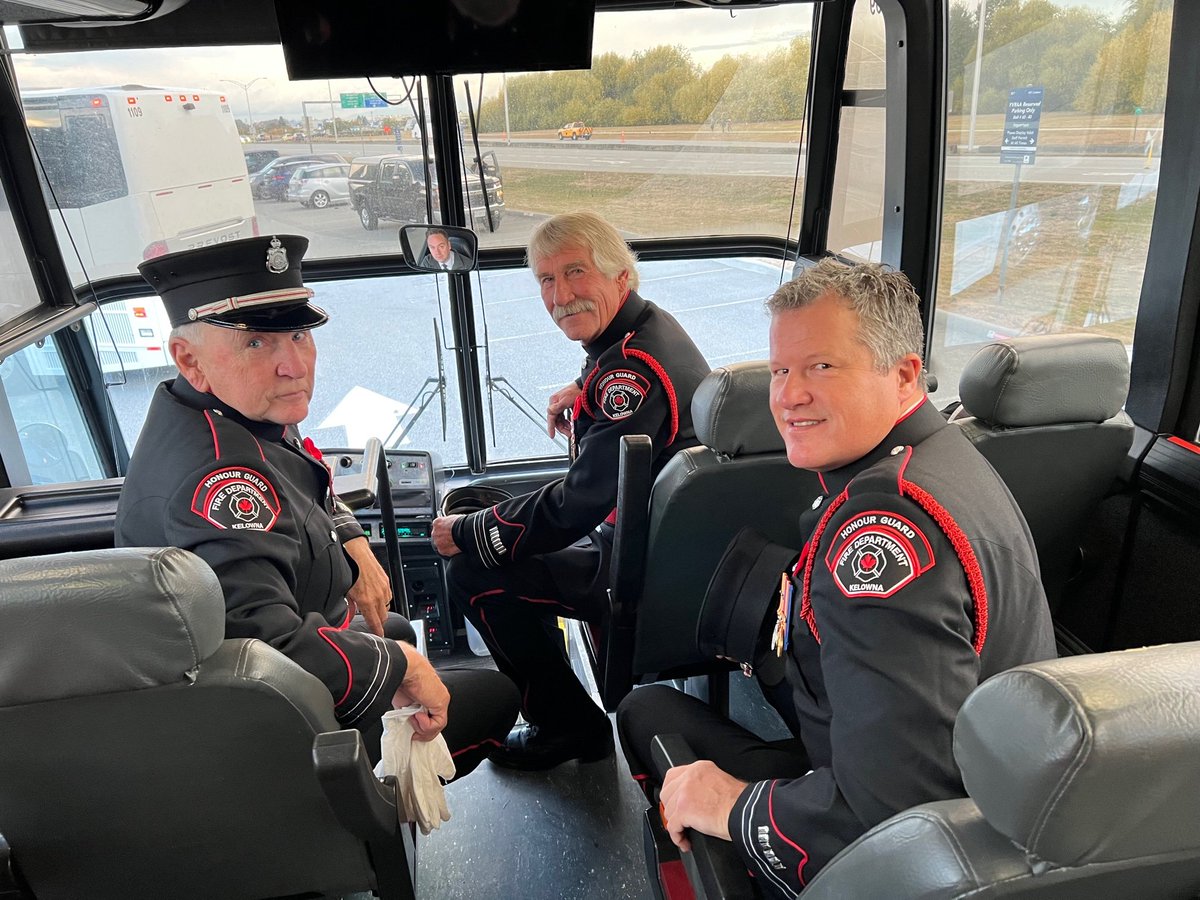KelownaRCMP's tweet photo. Yesterday several members of the #Kelowna RCMP and the Fire Department joined thousands of service members to honour the life of Constable Shaelyn Yang #RCMPNeverForget  #HeroesInLife  @BurnabyRCMP https://t.co/IreGoPMoPS
