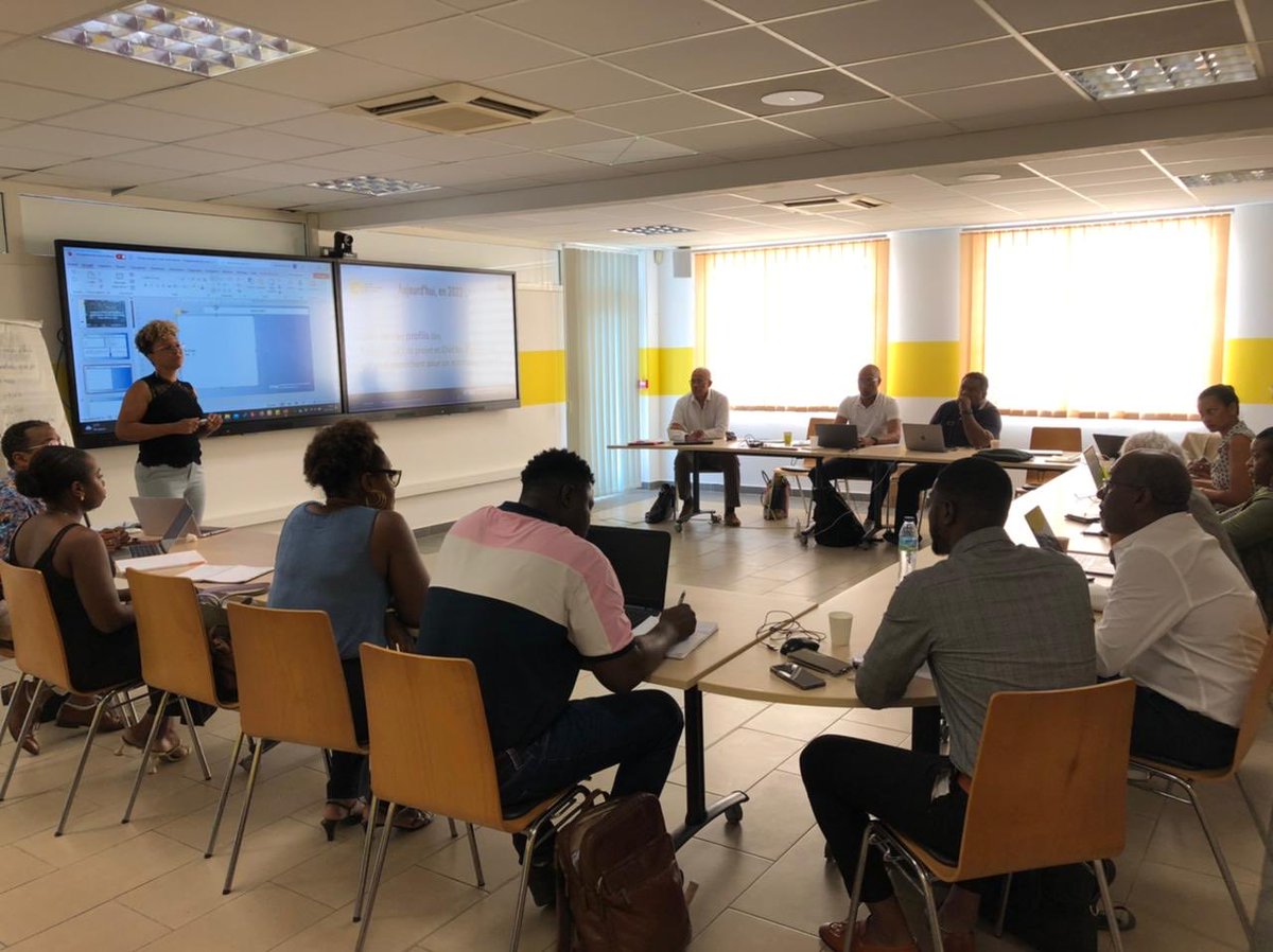 ARDI_GDI's tweet photo. Atelier #CentreLittoral 👉🏾 Coconstruire PTAE (Programme Territorial Accompagnement des Entreprises) avec experts, panel porteurs de projet d’entreprise… ⁦@CACL_GUYANE⁩  ⁦@CmaGuyane⁩ ⁦@Reseau_BGE⁩ ⁦@Adieorg⁩ ⁦@Apeig973⁩ ⁦@CTdeGuyane⁩ https://t.co/GWHcEi9PyH