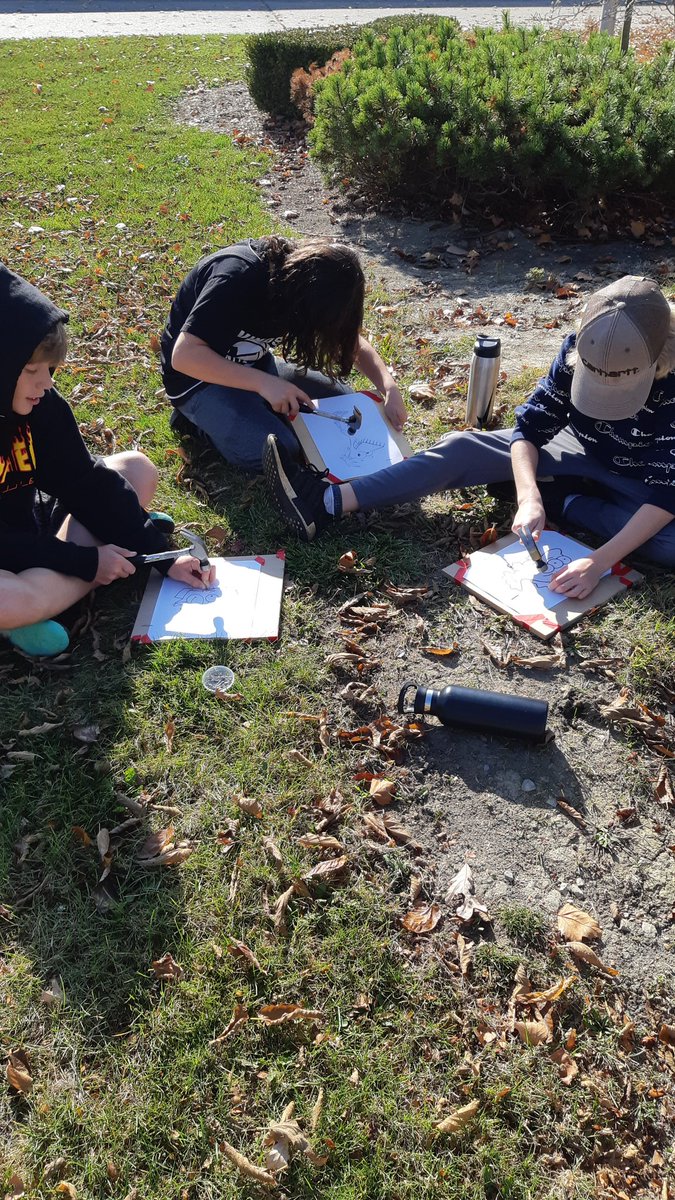 debdol13's tweet photo. What should we do for an art activity on a beautiful November 'fog' day? Hammer and Nail art outside! @belleriverbucs https://t.co/O2WablqrKj