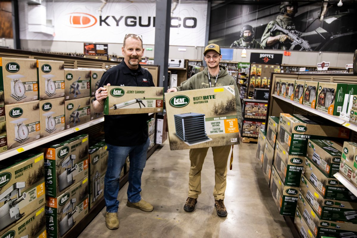 KYGUNCO's tweet photo. #Hunters #fishermen & chefs from across the country show you why they choose @LEMProductsInc1 over anything else for their meat & #gameprocessing. Be part of the #lemnation! Shop our selection at our #bardstown and #louisville locations or online here https://t.co/Cn17eTjX0m https://t.co/bE4ocGeeDc