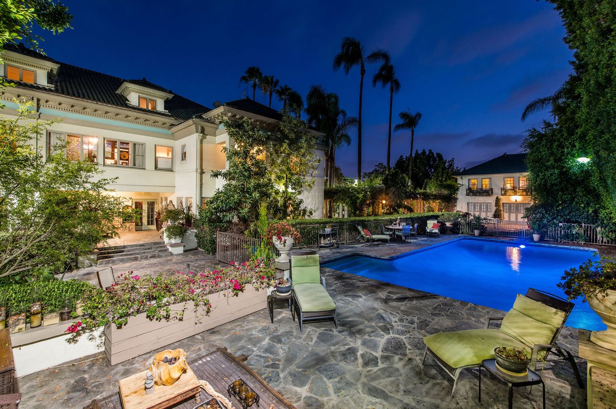 JUST LISTED $16,995,000 7BD 8BA 10,567 sqft 1.58 acre lot. The Muhammad Ali Estate located in Hancock Park's guard gated community "Fremont Place" is a legend in its own right. Designed by John C. Austin. For more info: gary@soldbygold.net SoldByGold.net