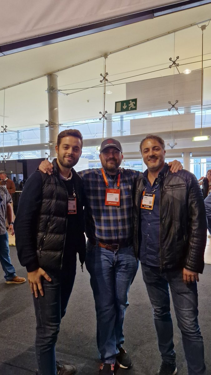 This is How We Met ADA A pleasure to speak with @IOHK_Charles the great mind behind @Cardano 🌐 @IOHKMedia #cardano 📷: @paolodpwm & @kubemarc