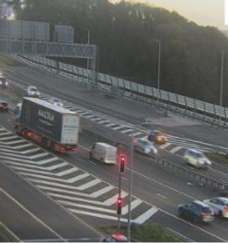 trafficscotland's tweet photo. ❗ BREAKDOWN ⌚ 16:45

M90 QUEENSFERRY CROSSING

A broken down car just after the Queensferry Crossing is currently sitting in the chevron area. Although not blocking a lane, traffic is still slowing on approach.

Please #takecare on approach. @SETrunkRoads https://t.co/QcyzX4jteF