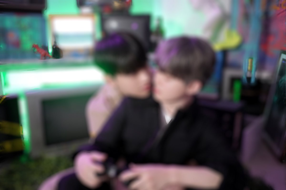 CHARMING Magazine
챠밍 1주년 기념 화보
'Risky Employee' 11/04 18:00 
@dengdeng2ee