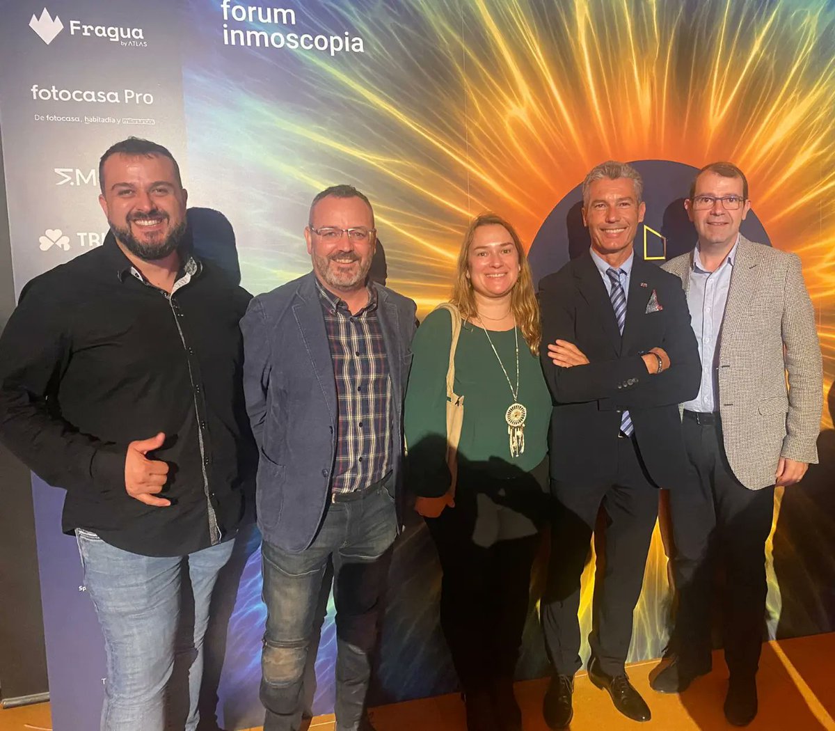 apilleida's tweet image. Avui representació d&apos;API Lleida hem assistit a EVOLUTION 2022, un viatge per entendre definitivament què es necessita per conèixer i fidelitzar al client. 

Gran experiència, grans ponents i gran organització.

#apiLleida
#evolution2022
#forumimmoscopia
#apicatalunya