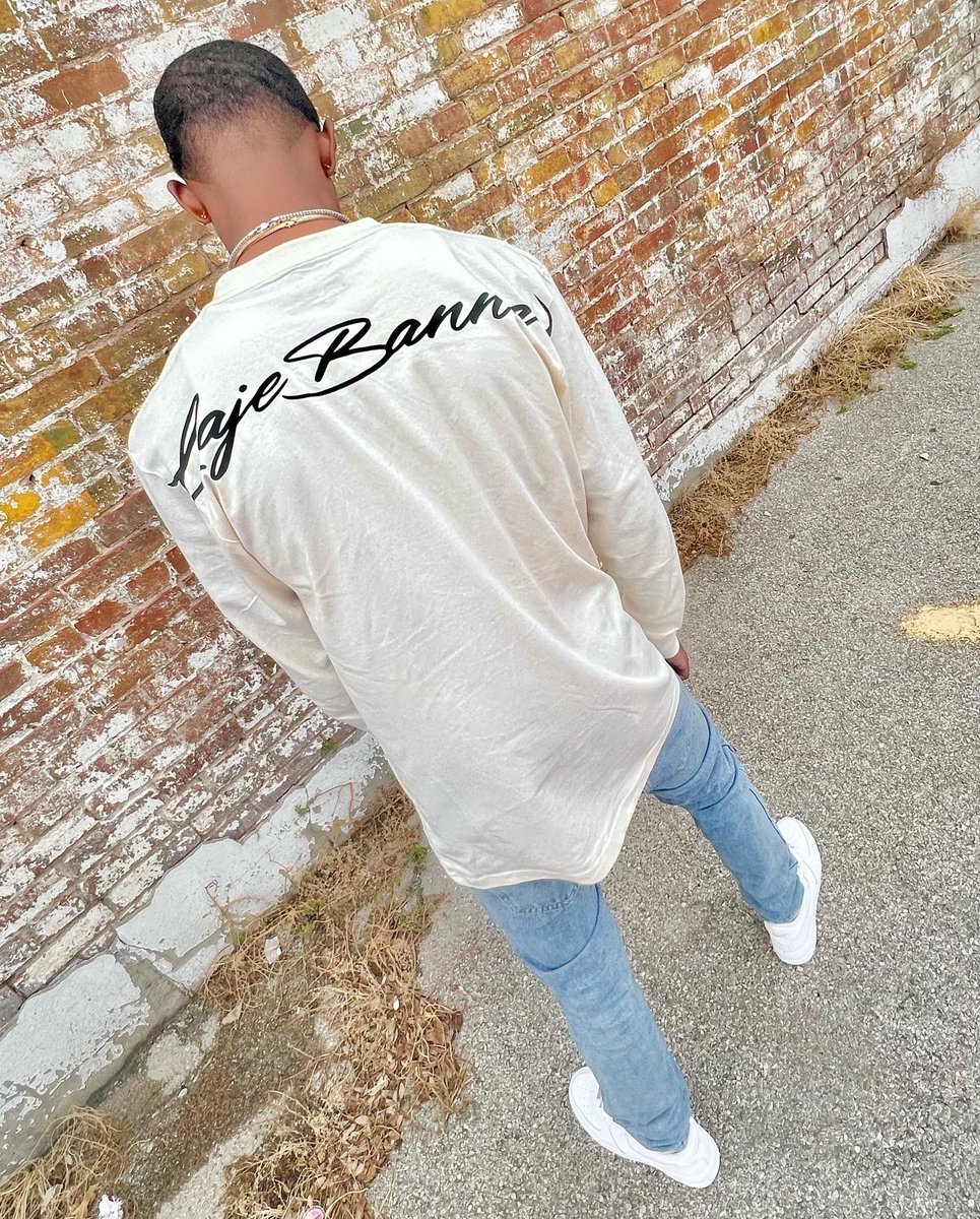 IKidyFresh's tweet photo. “You can’t have a shadow without the light .”🔦

______________The LAJEBANNA Way™️_______________☠️

S H O P🌐L a j e B a n n a ☂️
#motivation#lajebanna#explore#money#FDU#business#success#designer#hulu
Billionaire Business ©️ https://t.co/yETXZcg8Gv