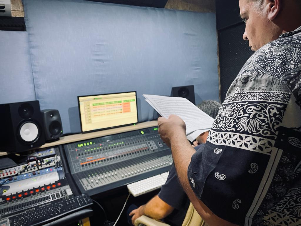 AMCRISTODGRACIA's tweet photo. Como pudisteis ver ayer nos encontramos trabajando con @rafataleguilla en su próximo proyecto que estamos deseando que salga

Para nosotros es una alegría participar con alguien que es ya un amigo y que tiene las puertas de nuestra casa abiertas siempre. ¡Muy pronto novedades! 😁 https://t.co/epL3QGeAXU
