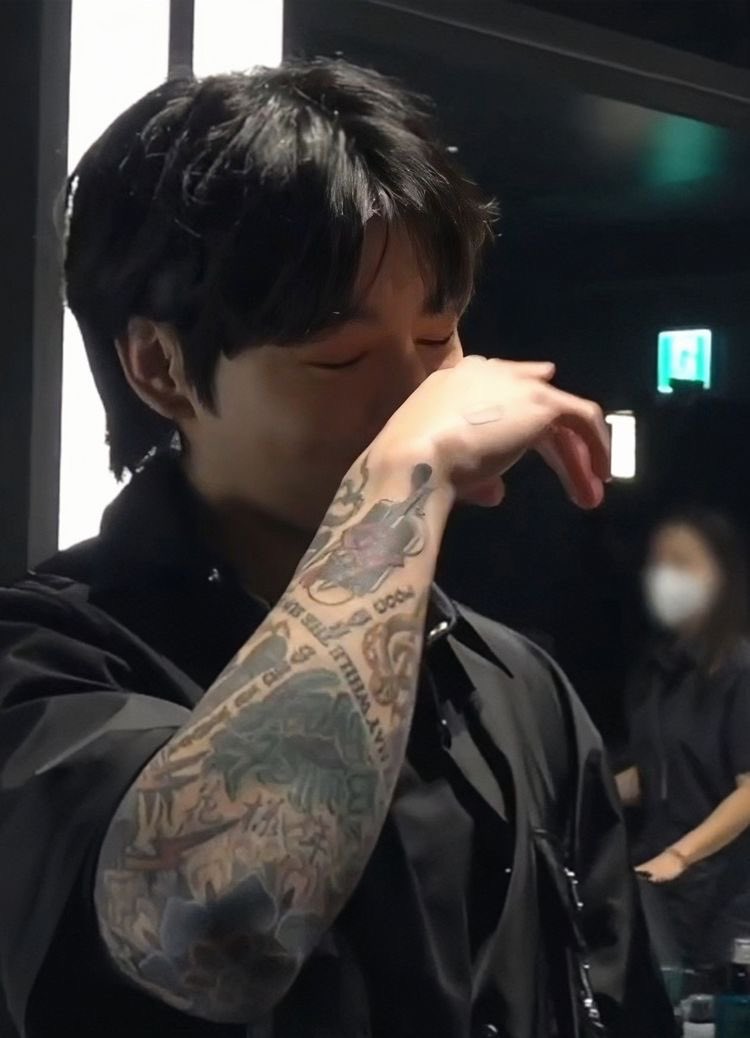rockstarJKK's tweet photo. 🖤 https://t.co/uZHRUdXvYj