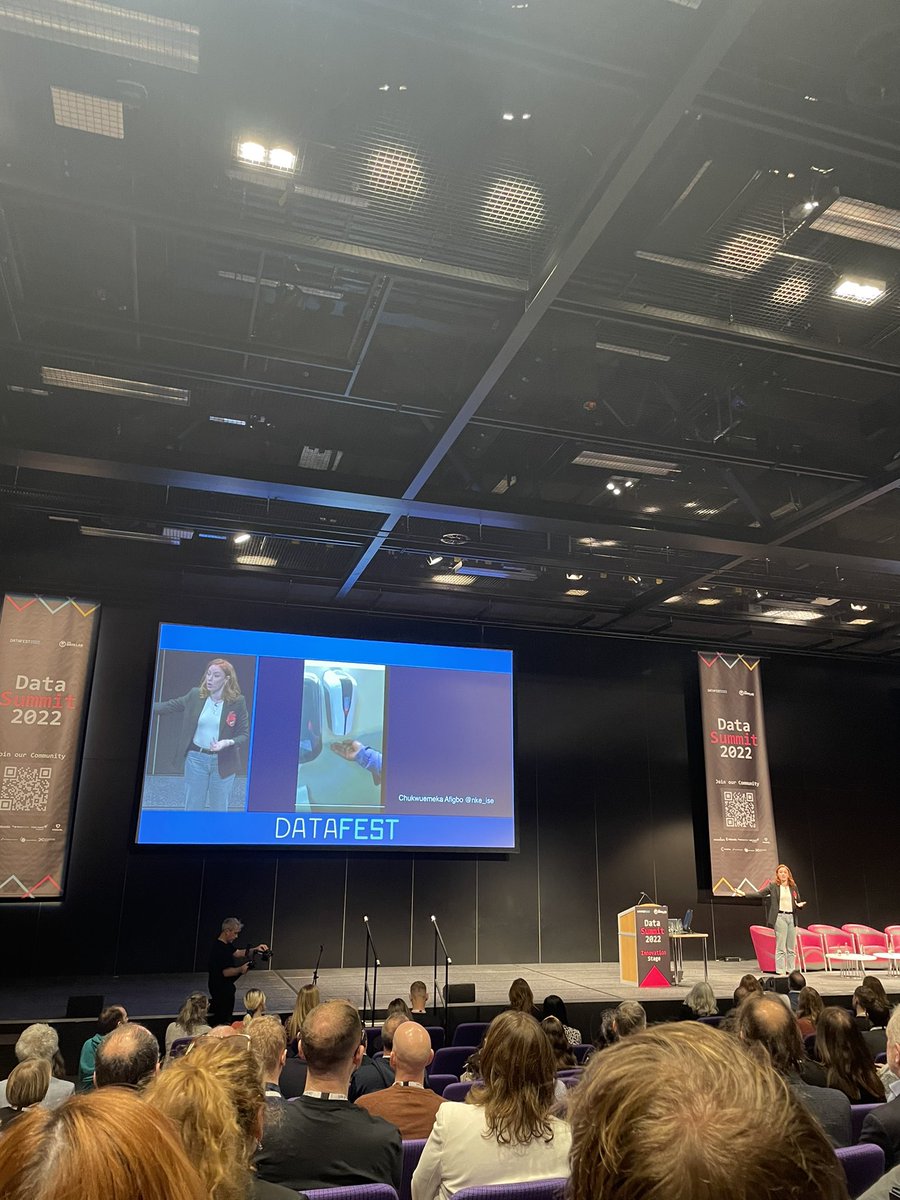 TeresaIronside's tweet photo. Final keynote of a fantastic day of talks and networking at #DataSummit22 #DataFest22. @FryRsquared giving a thought provoking talk on data bias. @DataFest_ @DataLabScotland @BayesCentre @DataCapitalEd https://t.co/DMOY42QxjM