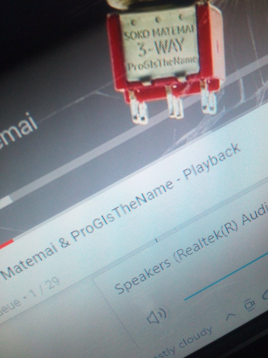 TawandaIsMyName's tweet photo. #3WayEp to start the evening..
Been repeating Playback for 15 minutes😂..
We'll take a break for the united game though https://t.co/eLRUXrsGsG