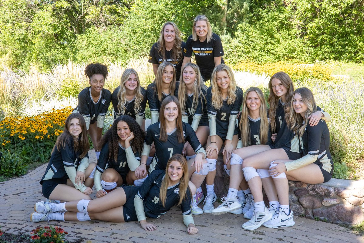 Come see your lady jags for the last time in the jungle. 
🗓️ - Friday 11/4
⏰ - 4pm 
🏆 - Regional Finals vs Denver East and Ralston Valley.