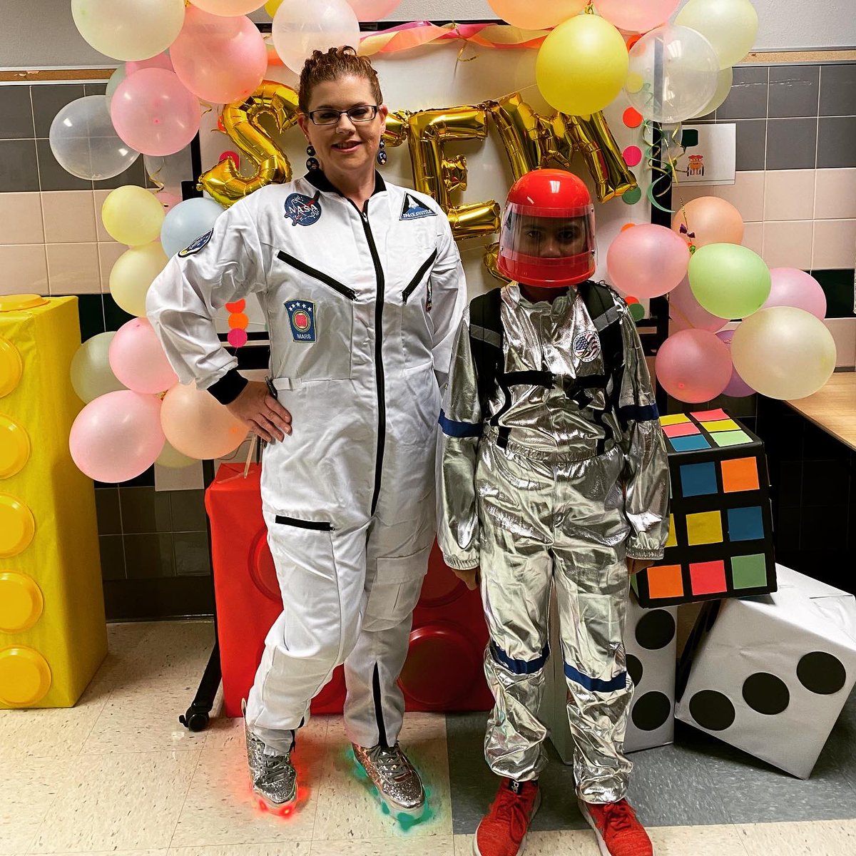 CrowleyISD's tweet photo. It’s STEM Day in Crowley ISD! All students at every elementary school in our district are taking part in lessons and hands-on activities focused on science, technology, engineering and math as part of our commitment to STEM Plus for All. #CrowleyPrideUnified #CISDSTEMPLUS https://t.co/OMdWwAgUQ3