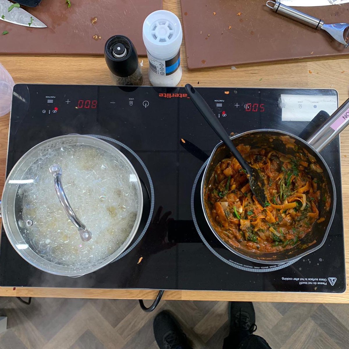 nourishfoodsch's tweet photo. Sometimes it’s not about following a recipe but knowing how to cook to your liking.
This week we challenged our groups in Ouseburn, @crisis_ne & @faresharenortheast to cook dishes with one rule of including carrot.
#norecipe #cookingskills #foodchallenge #nefood #socent https://t.co/HSgTwlN5QT