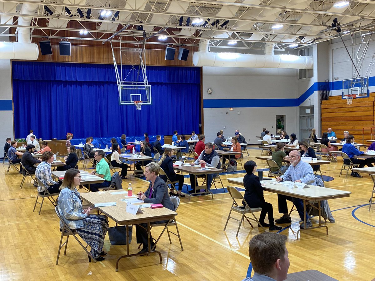 Lakeviewhigh's tweet photo. It’s another awesome day at Lakeview! Mock Interview day! #lakeviewvikes @colnechamber #conquerthefuture https://t.co/KCc2Ne0nkL