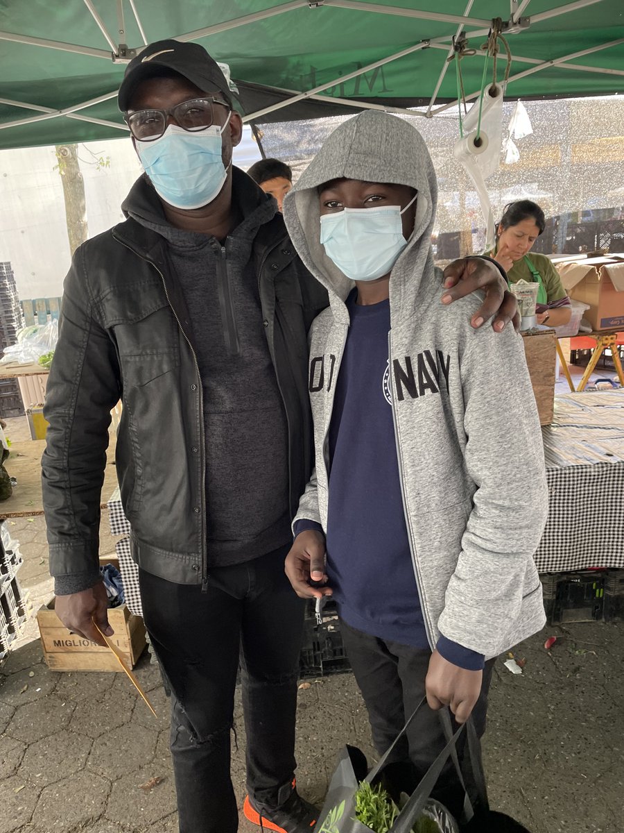 WhitmanMS246's tweet photo. Parent/scholar field trip to the Farmer's Market in Union Square
#whitmanwinners #246ontherise #WildcatsROAR #wedobigthingsat246 #whitmanpride #growthmindset
@SheneanL
@RitaJosephNYC https://t.co/oyT0qsveBi