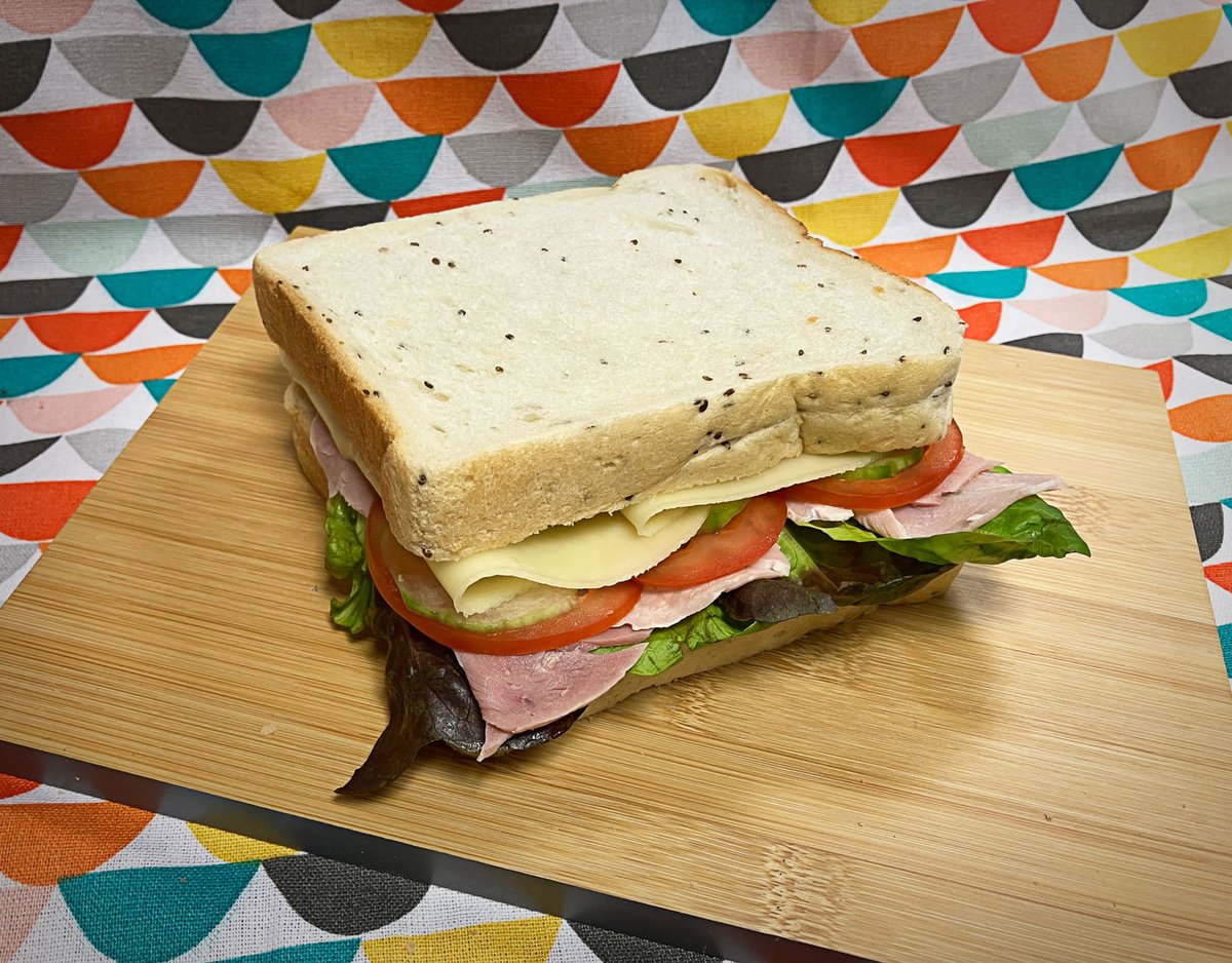 LesaffreI's tweet photo. What a lovely lunch treat to celebrate #NationalSandwichDay! Fresh from our bakery, this nice sourdough loaf takes packed lunch sarnies to the next level of taste and texture! #sourdough https://t.co/Nq3i8KOeLp