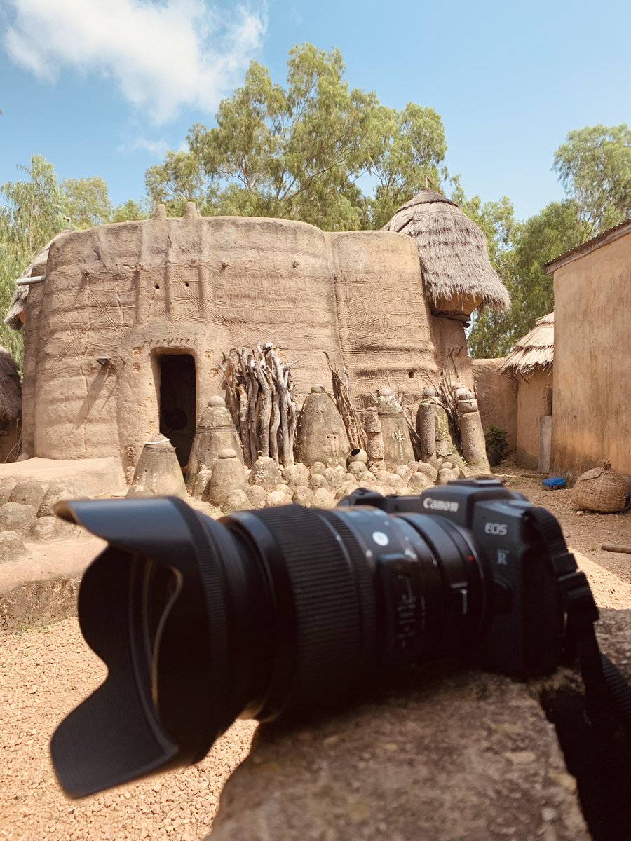 LynkFlorent1's tweet photo. Un jour, quand j’aurai le temps; et donc l’argent, je monterai une expo avec ces beaux bouts du Togo 🇹🇬 que je prends plaisir à collectionner. #photographer #travelenthusiast #team228 https://t.co/76gBEsOyqa