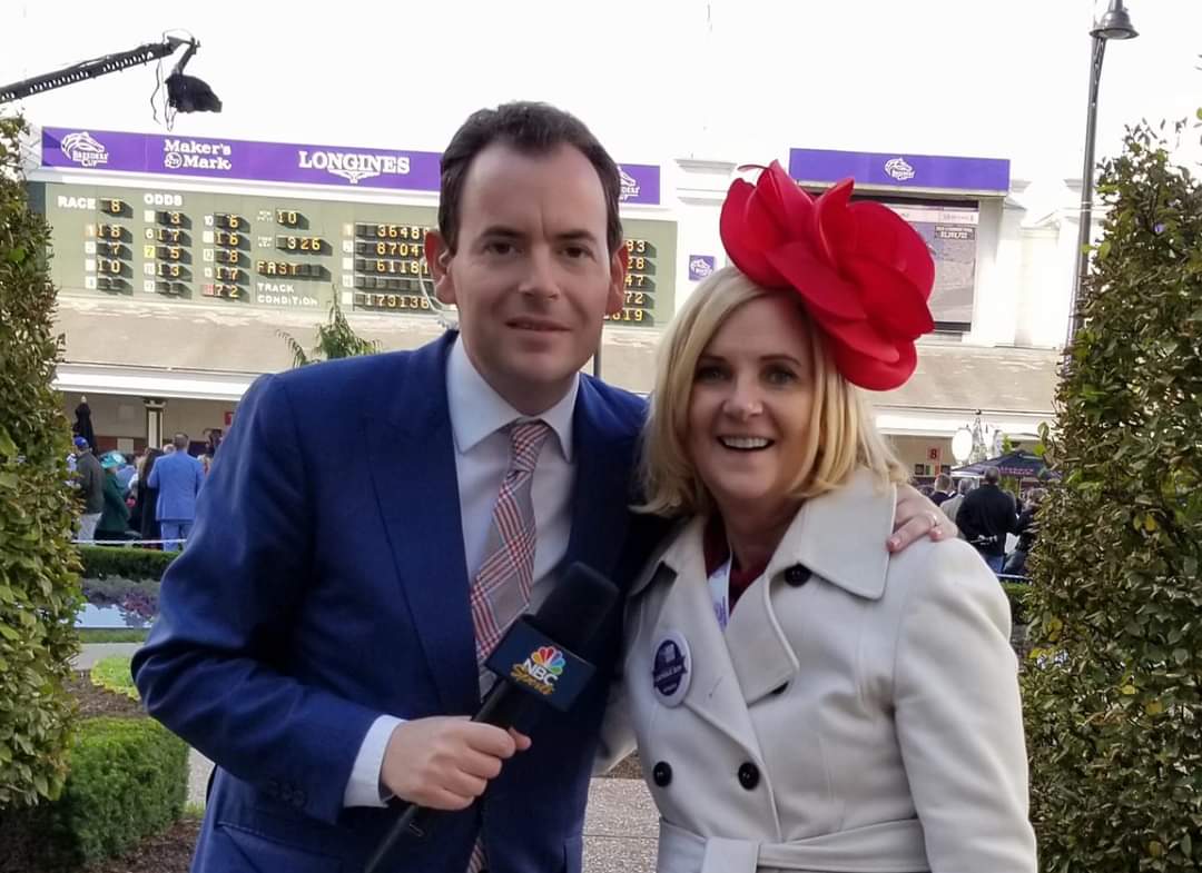 Lizbeth9611's tweet photo. The best thing of the 2018 Breeder's Cup at Churchill Downs: Meeting @nickluck, the classiest horseman and TV celebrity 💖 https://t.co/JGhRPgZfPY