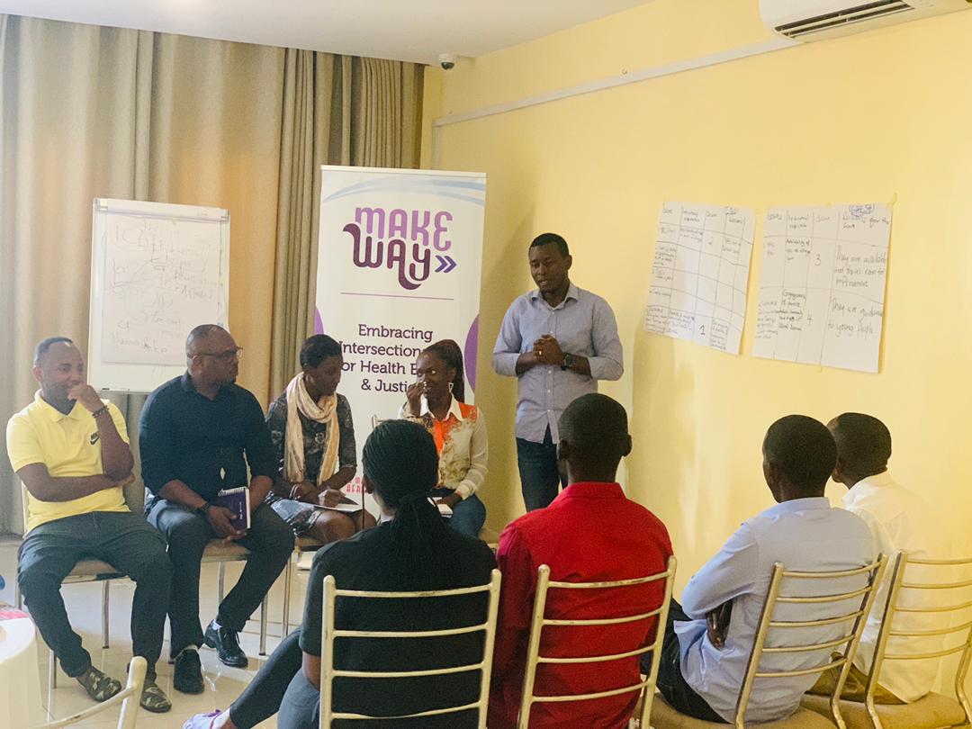 impanuro's tweet image. We have been participating in a 4 days training organized by @VSO_Rwanda on Intersectional Community Score Card; how #ICSC contributes to the #advocacy agenda of the #MakeWayProgramme, linking ICSC usage and #youth engagement and the introduction of its process.
#LeaveNoOneBehind