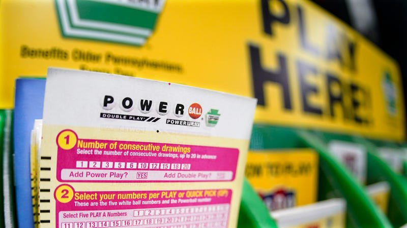 BVD_Capital's tweet photo. LOTTO DOUGH: #Powerball jackpot soars to $1.5 billion, 3rd-largest in US history. 

Share some 🍀Good Luck🍀by dropping those #MoneyMaker and #MuchaPlata #BVDCATS in the comments below for our members playing. 👇👇 https://t.co/xPxEbMjOvg
