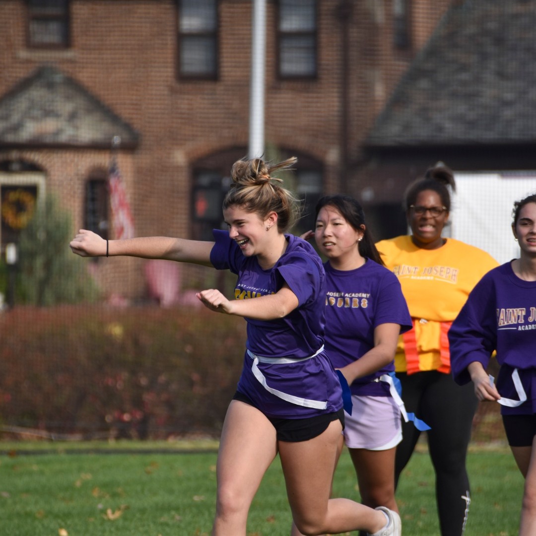 sja1890's tweet photo. Last night was the perfect fall evening for our annual Pride Bowl flag football game!! Thank you to all who joined! 🏈 #PrideBowl More pics > https://t.co/Of7AyaWLXU https://t.co/UQAVcGRPSd