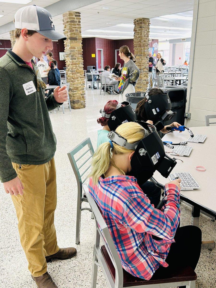 Claire Arbaugh tweet media