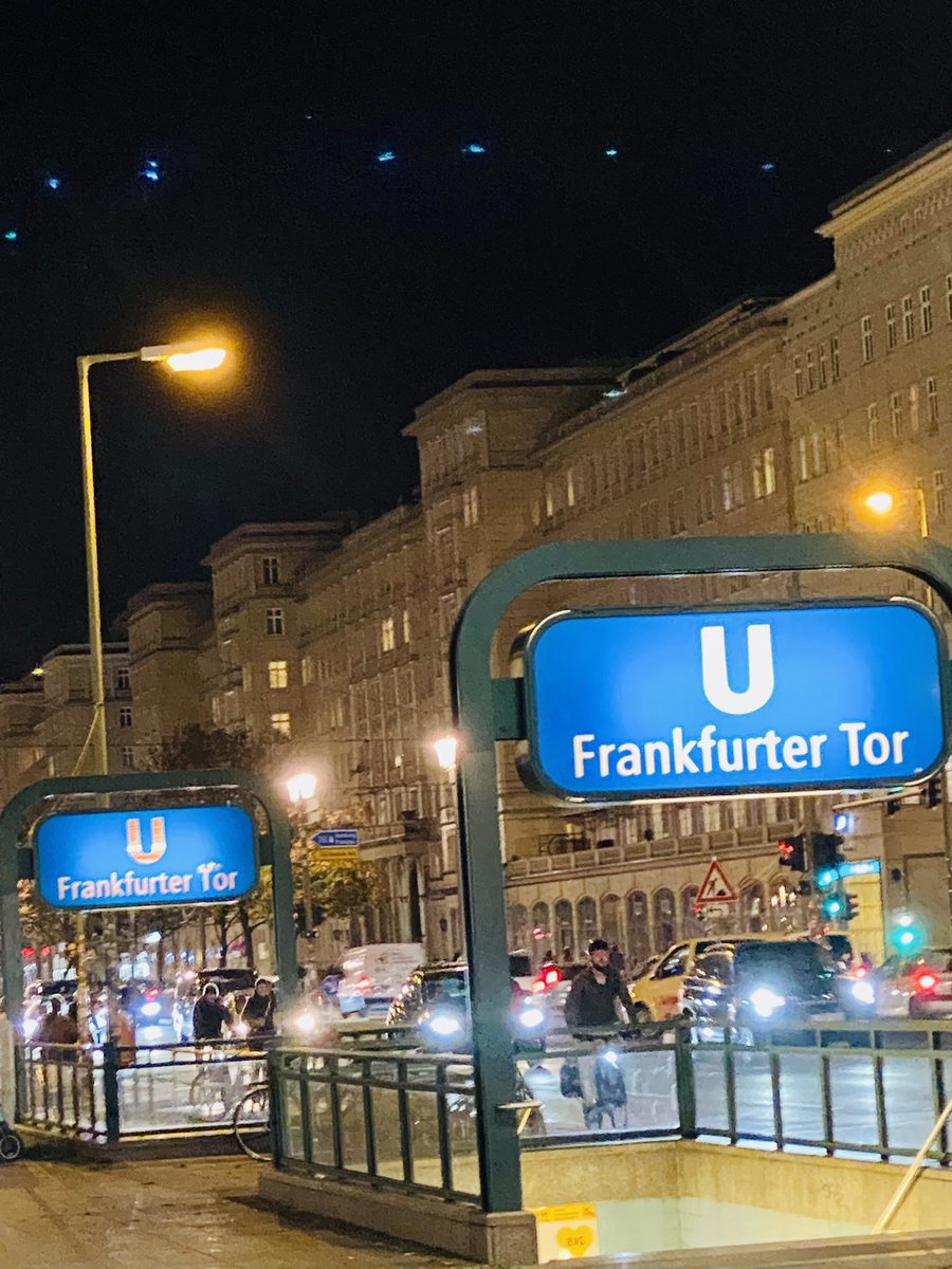 <a href="/Herr_Schnabel/">Chris Schnabel</a> <a href="/MSL_Germany/">MSL Germany</a> <a href="/prreport_de/">PR Report</a> <a href="/wigansalazar/">Wigan Salazar</a> <a href="/ToniGodforest/">AntoniaGo</a> <a href="/Apfelbirgit/">Birgit Soellner</a> <a href="/MrsYulchen/">Julia Reisch</a> <a href="/sarah_sprhs/">Sarah Spoerhase</a> <a href="/katha_marg/">Katharina Marg</a> Eure Station 🙌😉<a href="/BVG_Kampagne/">Weil wir dich lieben</a>