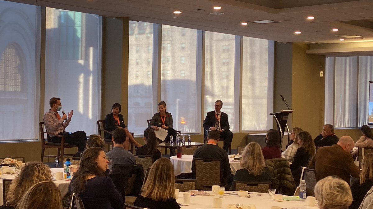 Panel <a href="/ACPI_/">ACPI</a> ce matin avec Dr. Arnott, Dr. Séror, Dr. Tang et Mark Duwyn sur le thème Accueillir, soutenir, revenir et réfléchir. <a href="/sfueducation/">SFU Faculty of Education</a> <a href="/BAFF_SFU/">BAFF I OFFA</a>