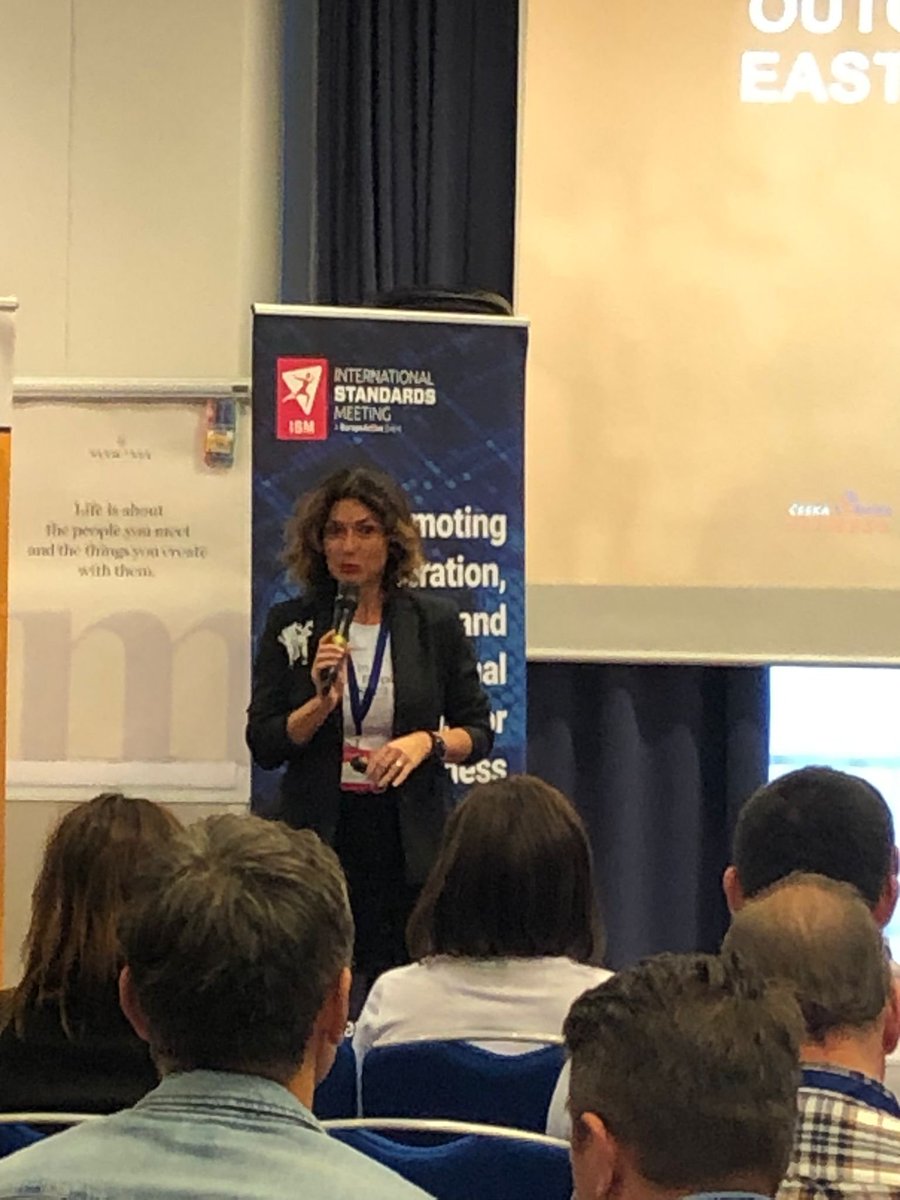 Europe_Active's tweet photo. Next up at #ISM22, @KomoraFitness's @jana_havrdova is presenting on the state of the fitness sector in the Czech Republic 🇨🇿 &amp; the activities of the Czech Chamber of Fitness. Really inspirational to hear about the recent outcomes of the #CEEHFS!  🙌

#Fitness https://t.co/hwGe05kbGV