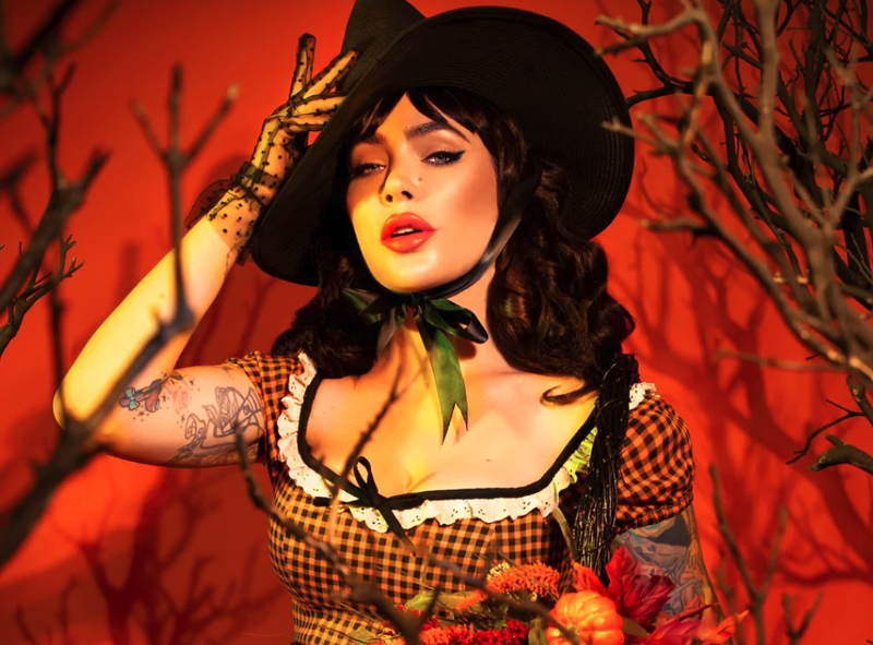 SpookyInc's tweet photo. Micheline Pitt is an established artist and designer who had cut her teeth in the fashion industry over the past 10+ years.

https://t.co/wLHSx1o2Kw https://t.co/9cMiStPC6y