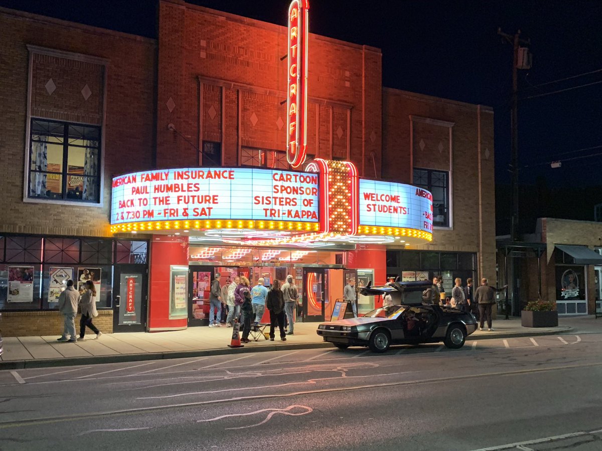 BooksandViews's tweet photo. Taking a moment to congratulate the Historic Artcraft Theatre in Franklin Indiana on its 100th Anniversary this week. I’m a board member of the org that manages this theatre and it’s such an amazing historic building with a wonderful community around it. #historicpreservation https://t.co/mJCSCZ6XIY