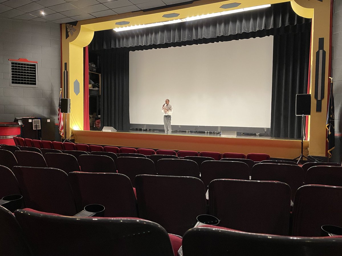 BooksandViews's tweet photo. Taking a moment to congratulate the Historic Artcraft Theatre in Franklin Indiana on its 100th Anniversary this week. I’m a board member of the org that manages this theatre and it’s such an amazing historic building with a wonderful community around it. #historicpreservation https://t.co/mJCSCZ6XIY