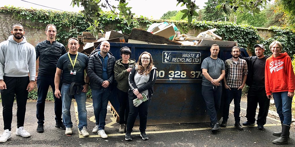 TJGroup_'s tweet photo. TJ Waste has donated a 12 yard skip to @MayfieldSolent, a subsidiary of the Hampshire-based mental health charity @SolentMind, to help with an on-going clearance theyβre undertaking. #skip #charity #SolentMind https://t.co/l8Kj8bW5cr https://t.co/0qURSWJwwC