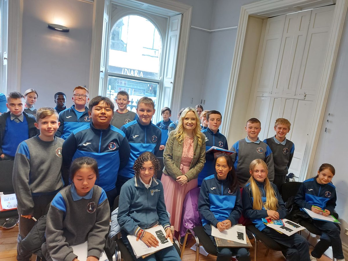 PoetryPac's tweet photo. Tune into @PoetryProgRTE on Sunday 6 Nov @7pm to hear all about Poetry as Commemoration, a #decadeofcentenaries initiative by @UCDLibrary @ucdspeccoll 

Featuring @CarolineBusher 's workshop w/ 6th class @StFiaccs @CarlowLibraries &amp; a newly commissioned poem by Martina Evans. https://t.co/Z3jLT0nQcz