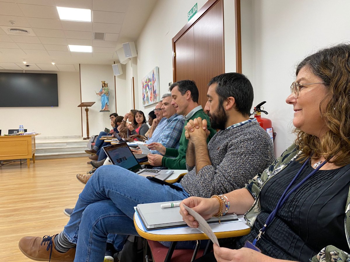 SalesianosEs's tweet photo. 🗓️ #AGENDA | Hoy ha comenzado en El Plantío (#Madrid) el Seminario de Innovación-Orientación, de 2 días de duración, organizado por @eSalesianas y dirigido a orientadores, directivos y profesorado de las escuelas de @SalesianosSSM, @SalesianosSMX y @SalesianasEs. https://t.co/udhUJrTpIw
