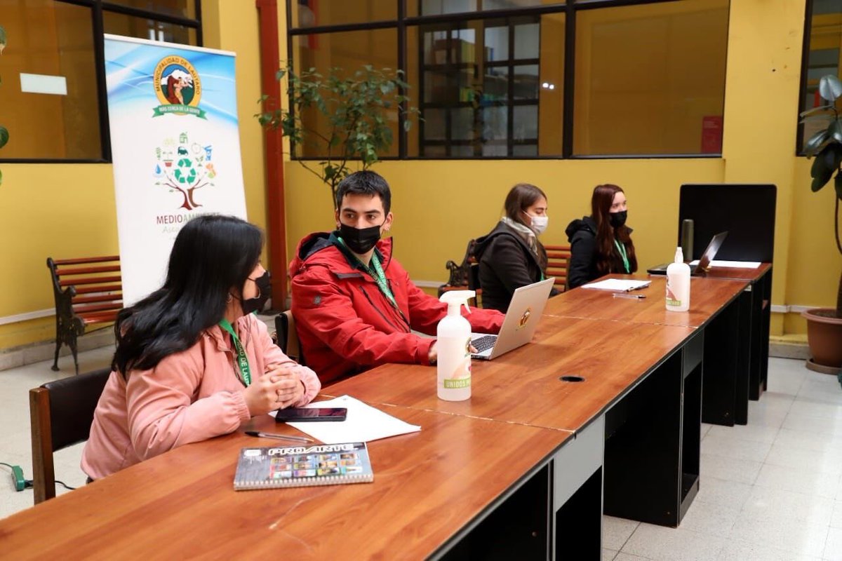 suloiberica's tweet photo. Con más de 6000 #compostadores fabricados con plástico 100% reciclado, nuestros compañeros de SULO CHILE formaron parte del proyecto más importante para el país en esta materia. 
En #SULO trabajamos para convertir los residuos de hoy en los recursos del mañana https://t.co/ZyppWoIiyn