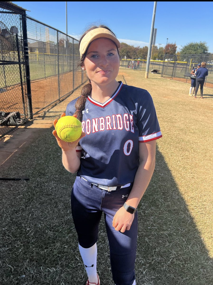 16uRiley's tweet photo. Giving some love to this absolute STUD! Elly has hit two giant bombs so far this season 💣💣we see you Elly!! https://t.co/gLcajyFhnV