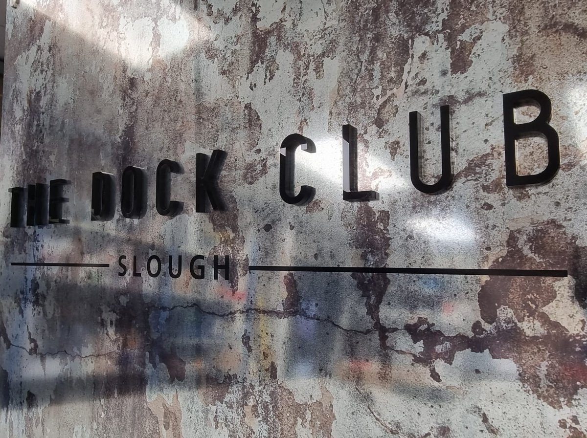 Sign_SolutionUK's tweet photo. Make your signage stand out by adding flat cut letters! Not only does it give your sign depth, but also gives it that little extra wow factor. 🤩

For this sign we used 10mm black Perspex to highlight the letters on a busy background. What a difference it makes from flat panels! https://t.co/0hH5sjhHLz