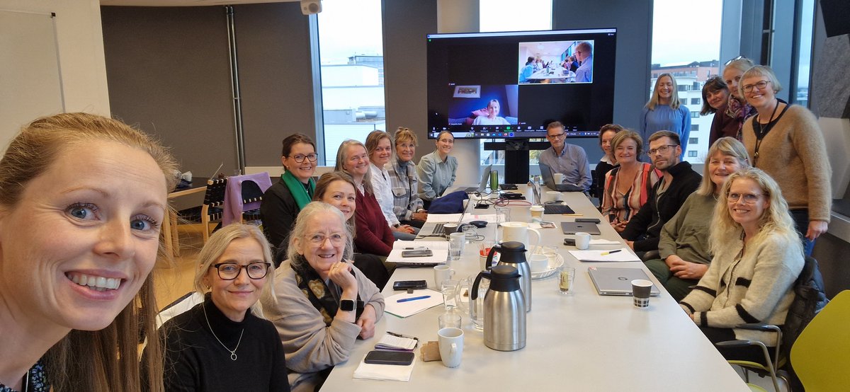 Children in Palliative Care (CHIP) (@palliasjon) on Twitter photo Hva trengs av forskningsbasert kunnskap om barnepalliasjon? Det har vi diskutert i CHIP @Lovisenberg <a href="/Oslounivsykehus/">Oslounivsykehus</a> <a href="/OsloMet/">OsloMet</a> @SykehusVestfold <a href="/Lundsuni/">Lunds universitet</a> <a href="/Frambu/">Frambu kompetansesenter for sjeldne diagnoser</a> <a href="/Lovemammaene/">Løvemammaene</a> <a href="/hjertesykebarn/">FFHB</a> @EtBarnForLite #FFM Denne gangen med inviterte innledere: <a href="/BSF_NSF/">Barnesykepleierforbundet NSF</a> <a href="/pedweb/">Barnelegeforeningen</a> <a href="/Helsedir/">Helsedirektoratet 🇸🇯 Directorate of Health</a> Hva trengs av forskningsbasert kunnskap om barnepalliasjon? Det har vi diskutert i CHIP @Lovisenberg <a href="/Oslounivsykehus/">Oslounivsykehus</a> <a href="/OsloMet/">OsloMet</a> @SykehusVestfold <a href="/Lundsuni/">Lunds universitet</a> <a href="/Frambu/">Frambu kompetansesenter for sjeldne diagnoser</a> <a href="/Lovemammaene/">Løvemammaene</a> <a href="/hjertesykebarn/">FFHB</a> @EtBarnForLite #FFM Denne gangen med inviterte innledere: <a href="/BSF_NSF/">Barnesykepleierforbundet NSF</a> <a href="/pedweb/">Barnelegeforeningen</a> <a href="/Helsedir/">Helsedirektoratet 🇸🇯 Directorate of Health</a>