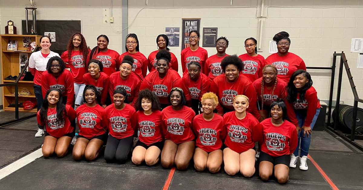 AndrewJacksonHS's tweet photo. AJHS Girls Weightlifting Team! Go Tigers! https://t.co/WfGhsjNHrx