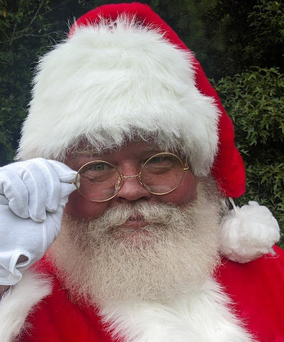 Tis the season for showing gratitude. - [Campaign URL]
 In this edition of our newsletter: Thank You to our members and supporters, giving back with Fuzzy Friends Pet Food Pantry, Making toys with Santa, and a report on 2022 STEAM Experiences.