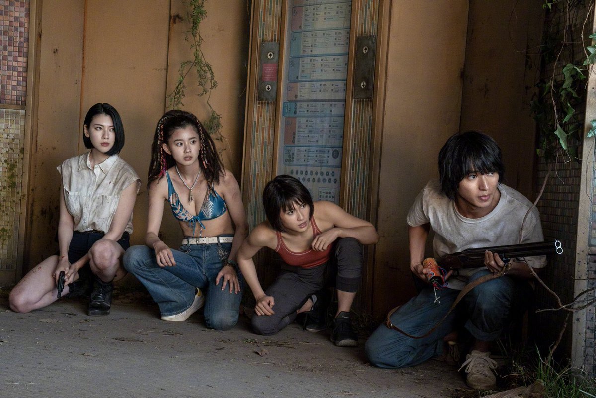 Fifi1700's tweet photo. New #AliceInboderland Season 2 stills😍🔥Its going to get more exciting 😍🔥😭 This kids seems like one of the new characters? INTRESTING 😍
#AliceInboderland2 #KentoYamazaki #TsuchiyaTao #AsahinaAya https://t.co/tchF3MGtaW