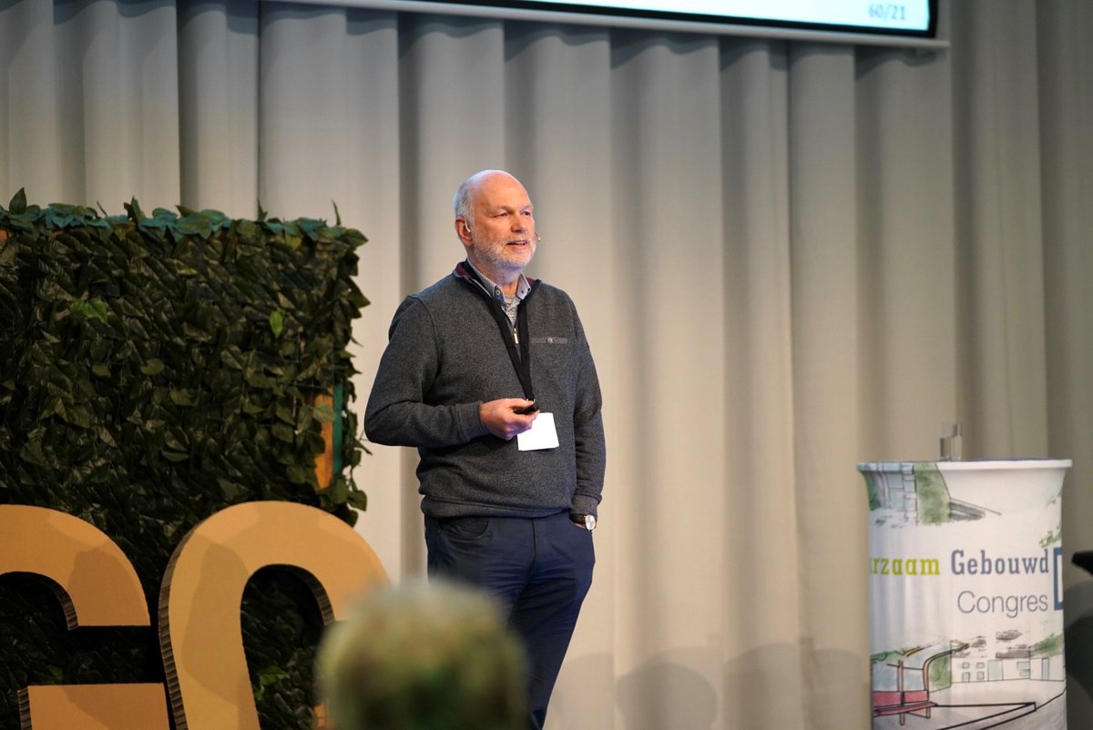 'Een van de eisen die zowel voor lokale als Europese subsidies geldt: de hele maatschappij moet er van kunnen genieten.' Faas Moonen laat zien welke mogelijkheden er zijn en waar je rekening mee moet houden als je aan de slag gaat met een Europese subsidie. #dgc #dgcongres