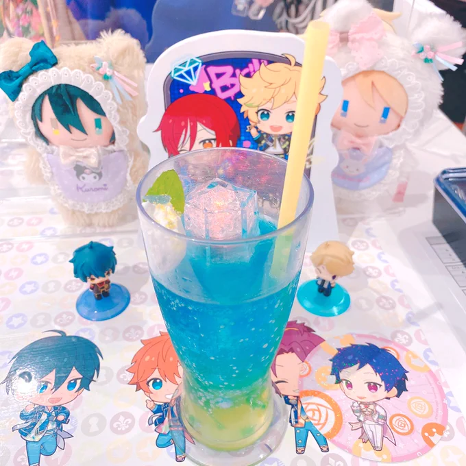 𝖍𝖆𝖕𝖕𝖞 𝖇𝖎𝖗𝖙𝖍𝖉𝖆𝖞          𝒦𝒜𝒪ℛ𝒰お誕生日おめでとう!全然うつってないけど薫いっぱい連れてきてもらった。今日はふぃ〜ねのパスタにした 