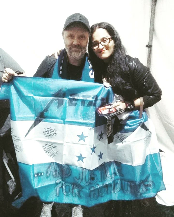 MetallicaHN's tweet photo. 6 años de un día inolvidable y que cambió mi vida para siempre. Gracias @metallica por todos los gestos siempre❤❤❤❤ -@AndJustice4Tati #metallica #andjusticeforhonduras #metingtm https://t.co/WaWGHg5VHu