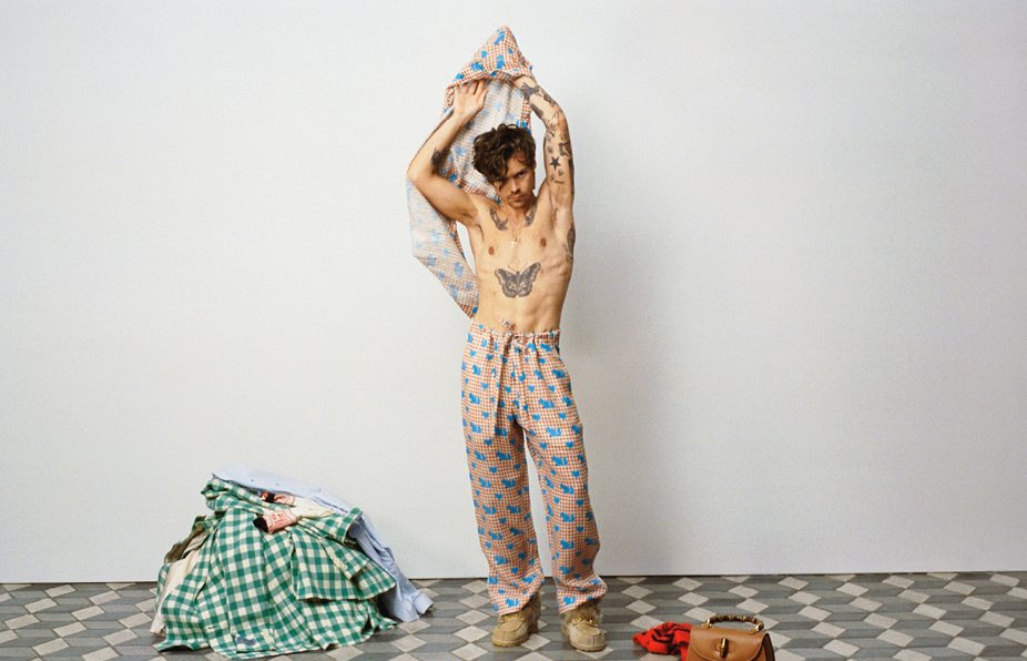 KingsMediaHL's tweet photo. 📸| Harry photographed for Gucci HA HA HA. https://t.co/m8vmXJh63K