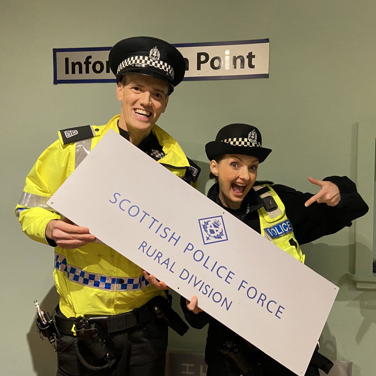 Scot Squad Series 8 👮🏻‍♂️🚓

#willtheywontthey 🤷‍♂️