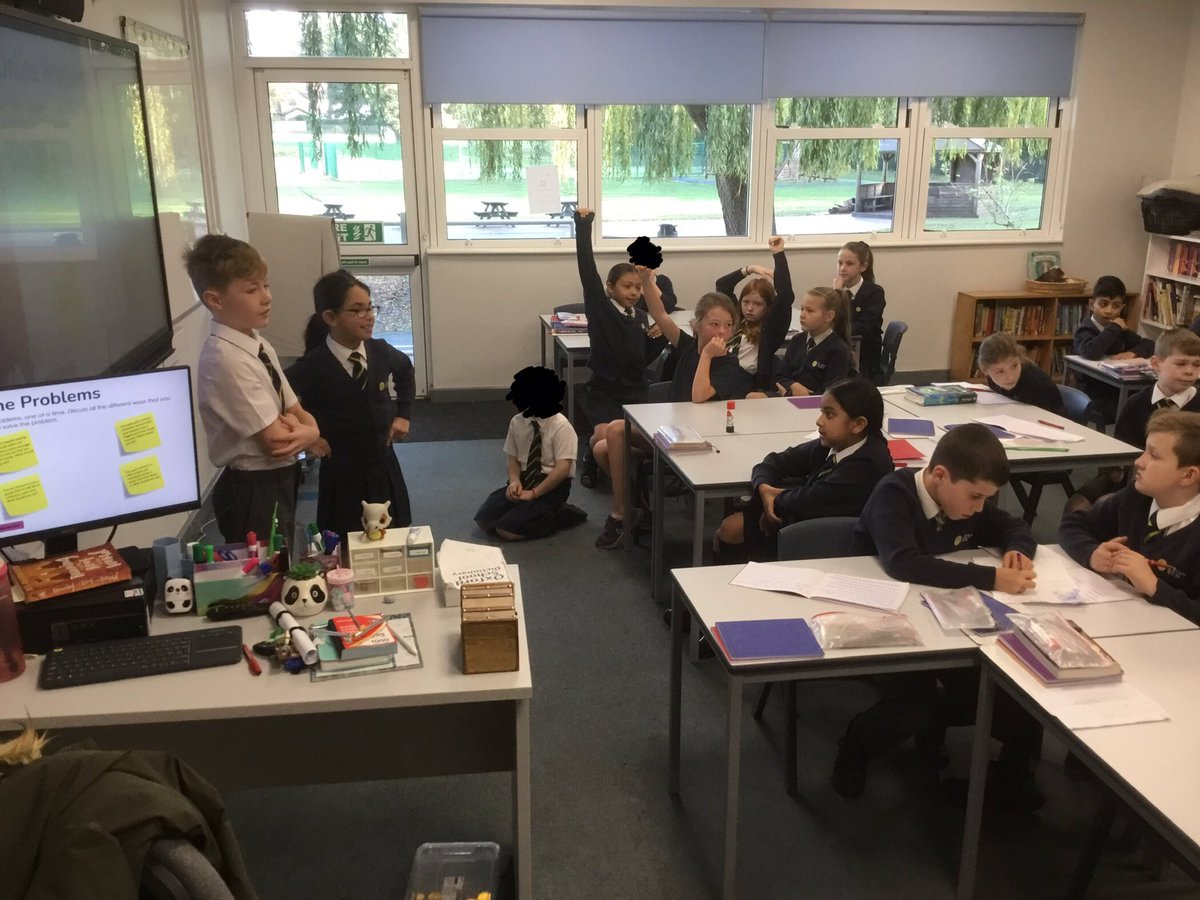 GorseyCommons's tweet photo. Our Department for Digital Culture members delivered some valuable eSafety sessions on dealing with online problems during today’s Hot Topic assembly time. They did a great job! 👏 #gorseypshe #gorseycomputing https://t.co/vOlwdDXzAA