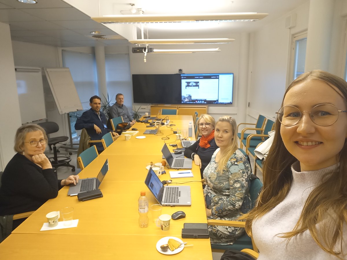 rikosseuraamus's tweet photo. Osallistuimme tänään @DVVfi järjestämään #Taisto-digiturvaharjoitukseen. Päivä vilahti hujauksessa hybridityöskentelynä yhteistyössä @Oikeusrekisteri ja @Valtori_ asiantuntijoiden kanssa. Tärkeitä oivalluksia ja yhdessä tekemisen meininkiä! #TöissäRisessä https://t.co/lu3xqbaPGL